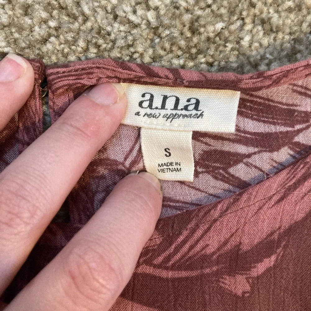 Patterned Top - Picture 3 of 4